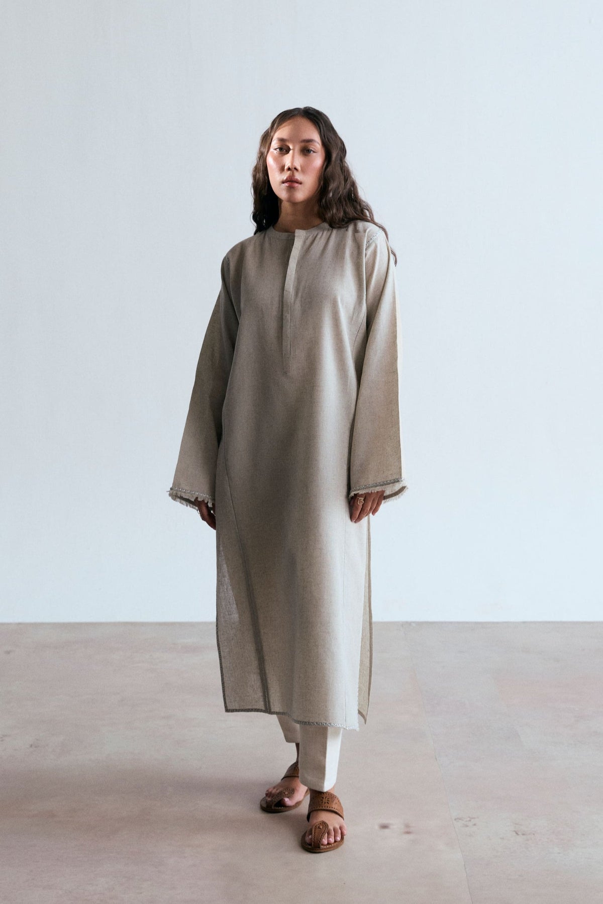 Grey Set — Linen-Cotton Kurta with French-Knot Embroidery & Square Sleeves