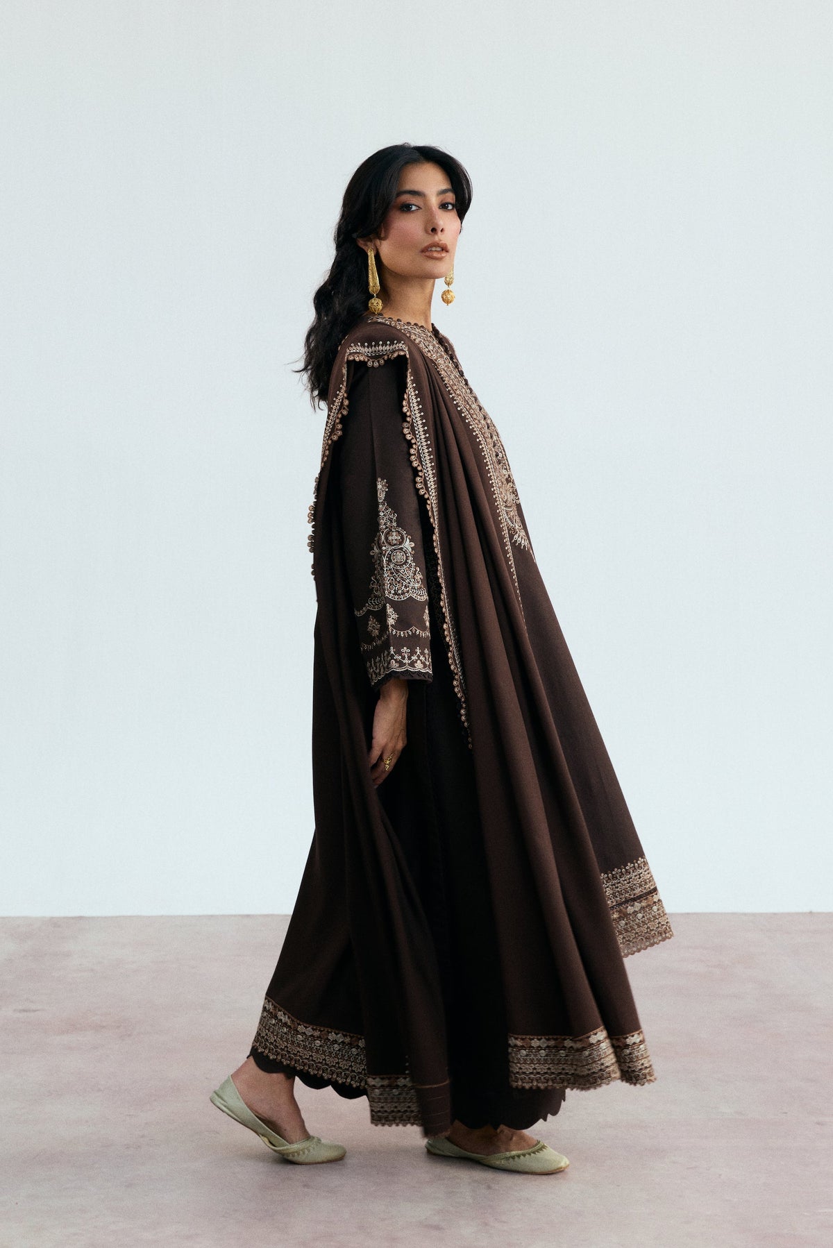 deep-brown-pakistani-khaddar-suit-cocoa-set-mannam