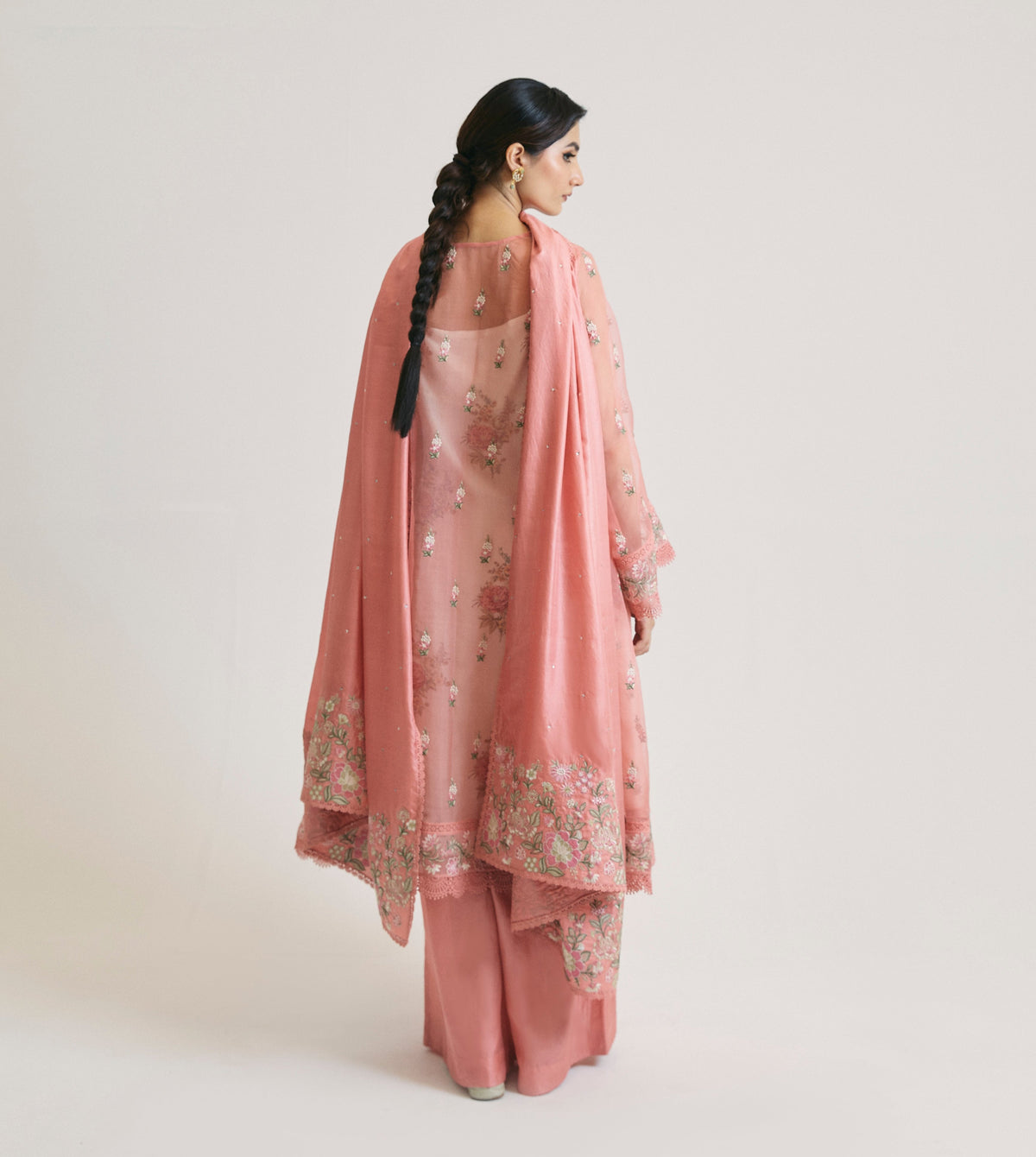 Mannam pink kalidaar full view — silk printed dupatta and lace-trimmed sleeves | luxury Pakistani pret