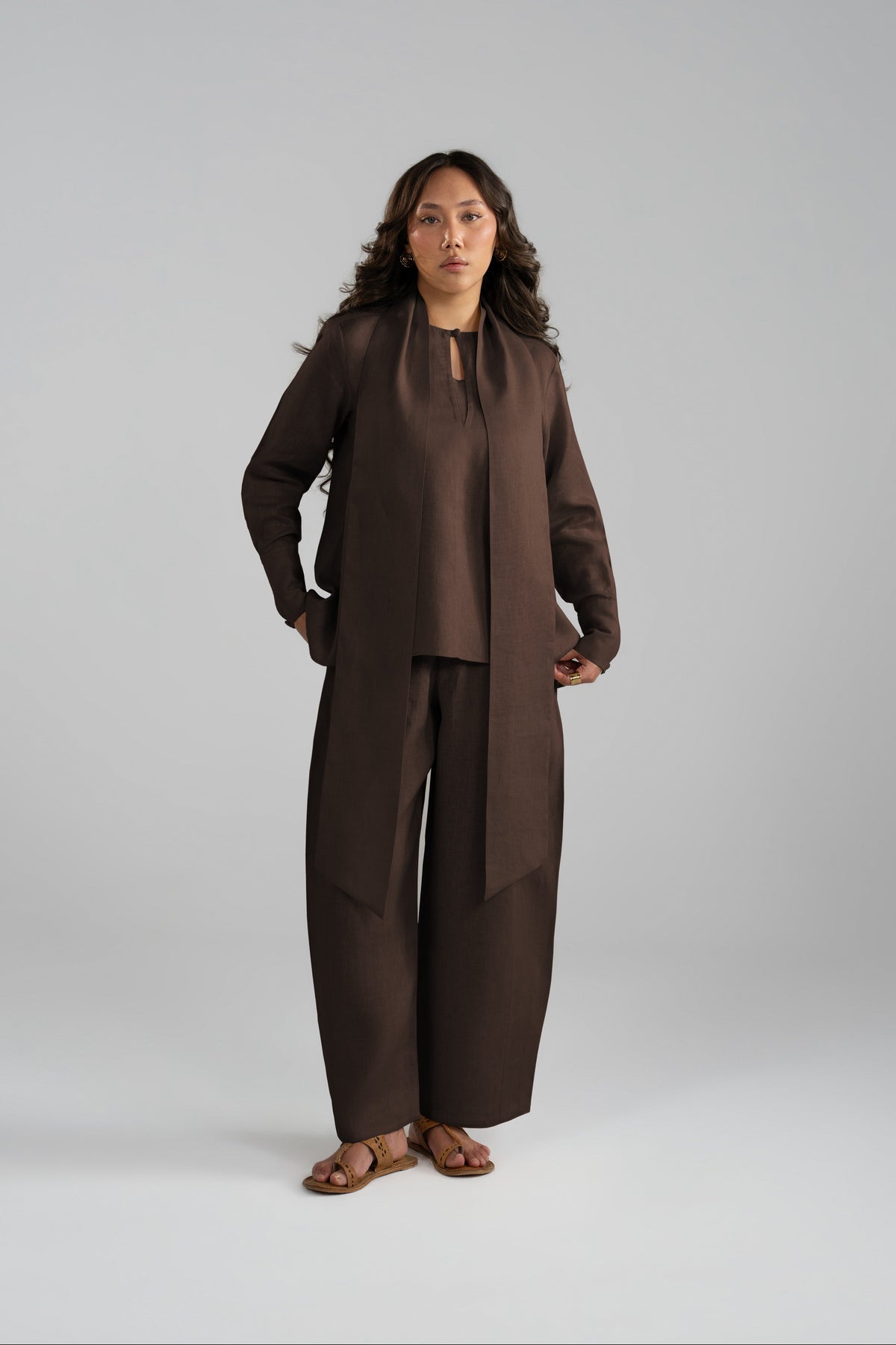 Chestnut Set front view, short shirt and balloon trousers